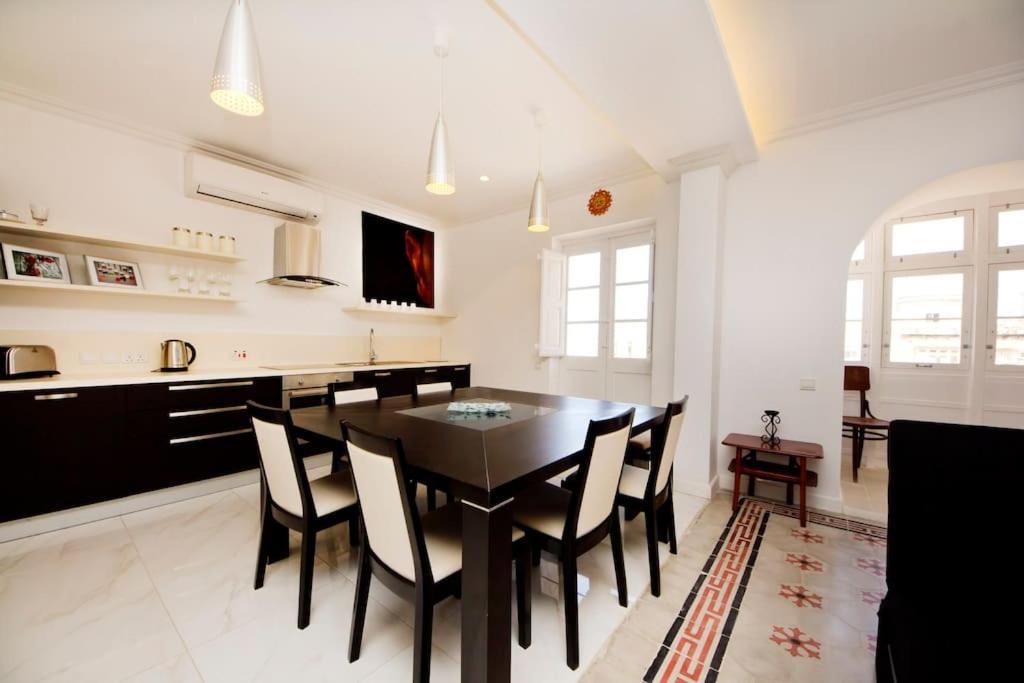 Ag3 - Large, Bright And Stylish Appartamento La La Valletta Esterno foto